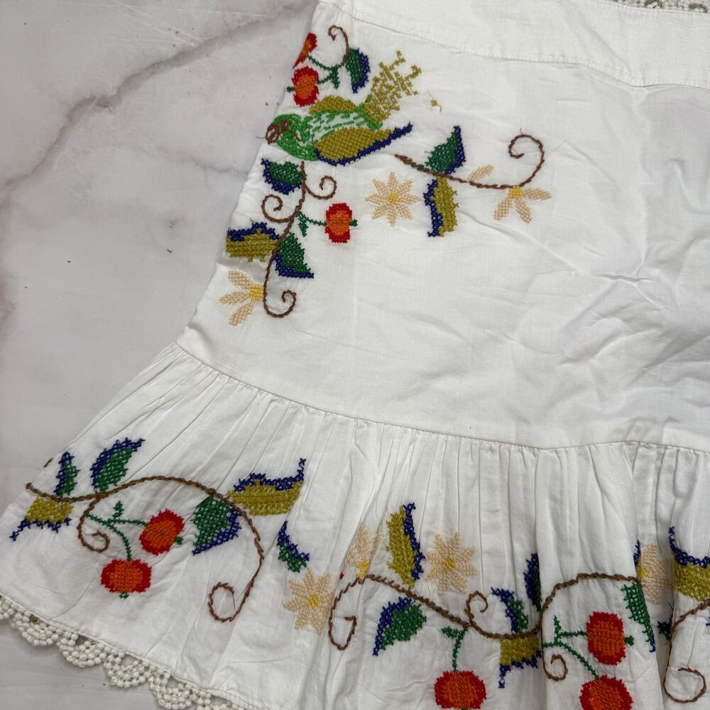 Farm Rio Pitanga Embroidery Mini Skirt Size XL Off White New Crochet Birds - Picture 3 of 9